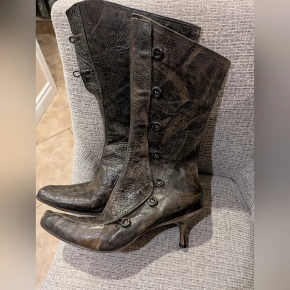 Cydwoq Vintage Embossed Leather Boots,40 - Picture 2 of 8